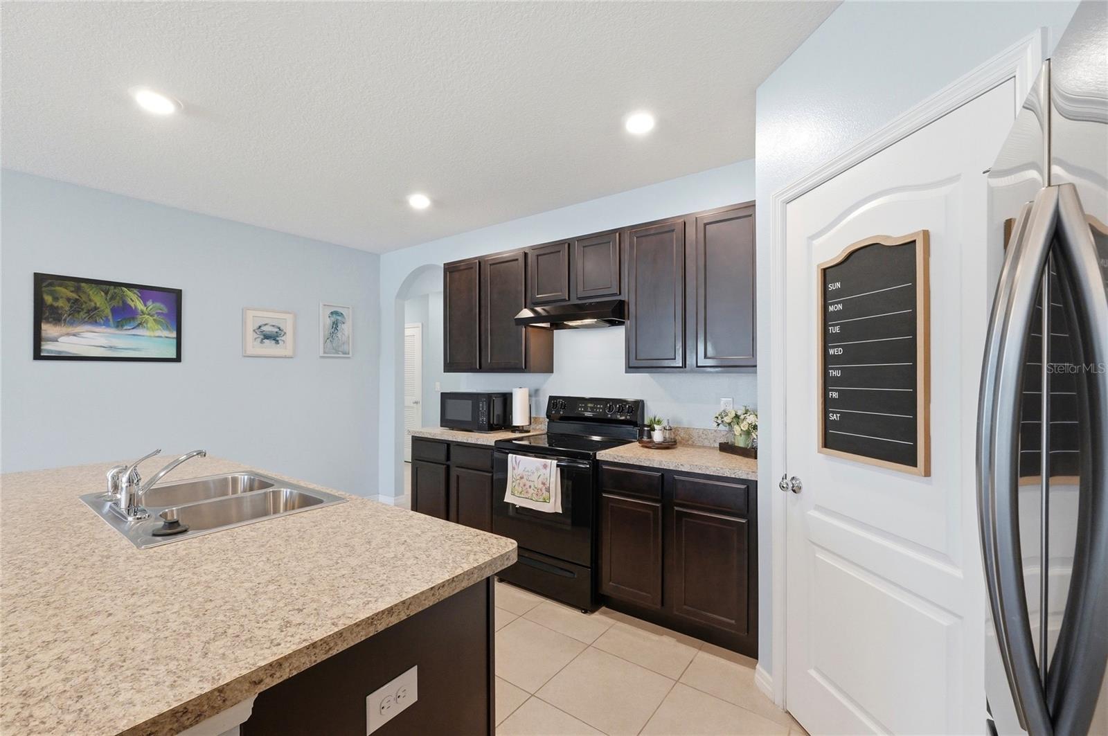 Image 15 of 35 For 2213 Rose Boulevard