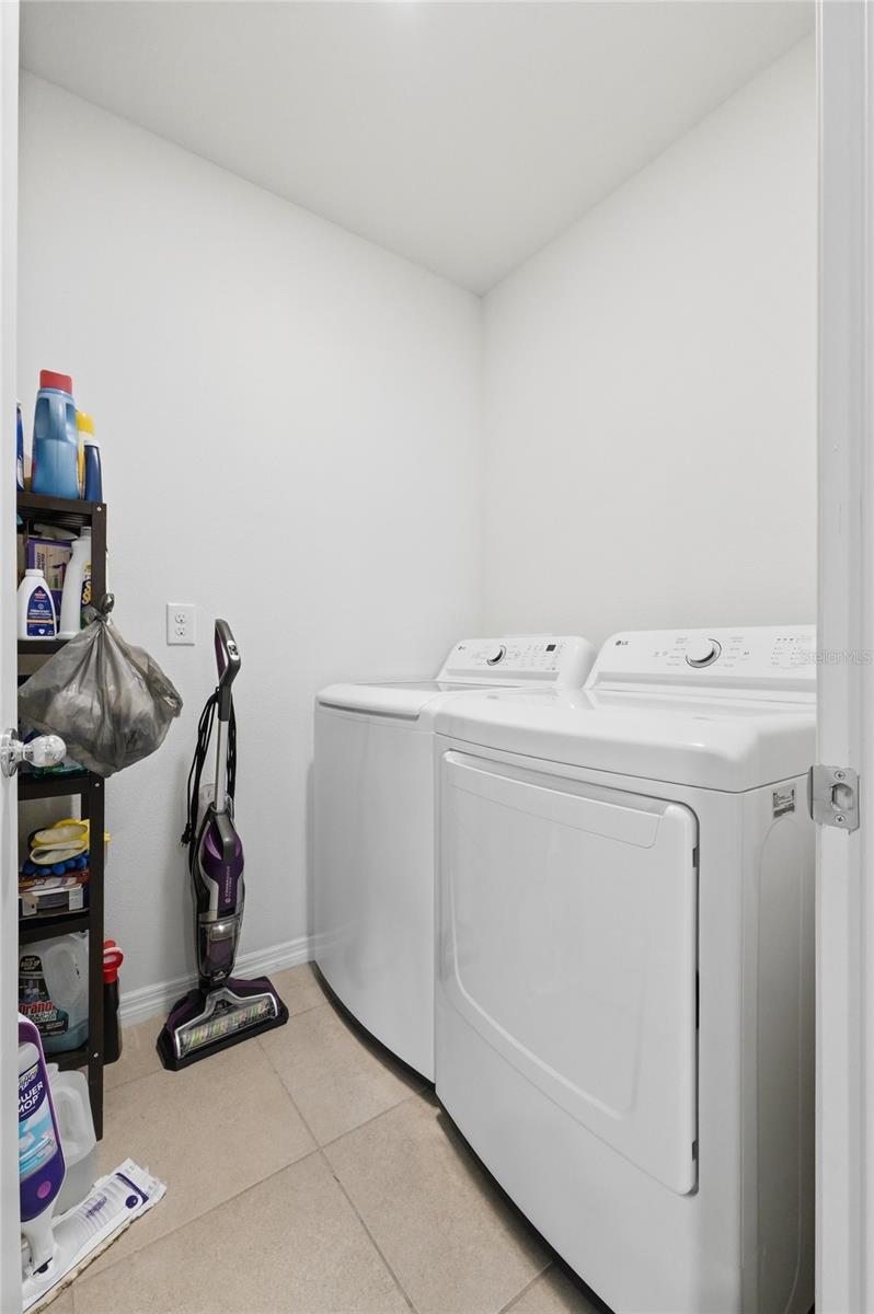 Image 31 of 35 For 2213 Rose Boulevard