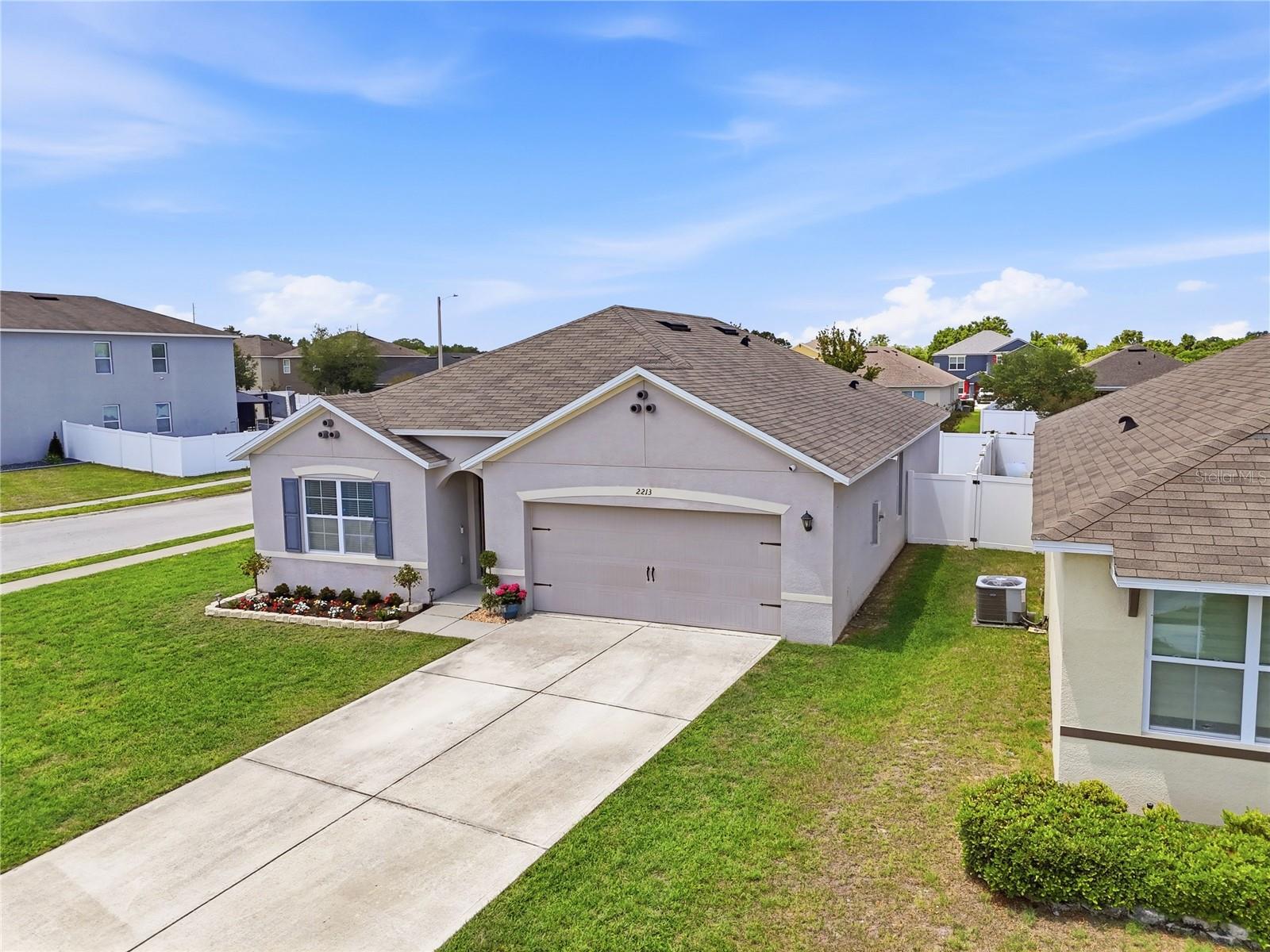 Image 4 of 35 For 2213 Rose Boulevard