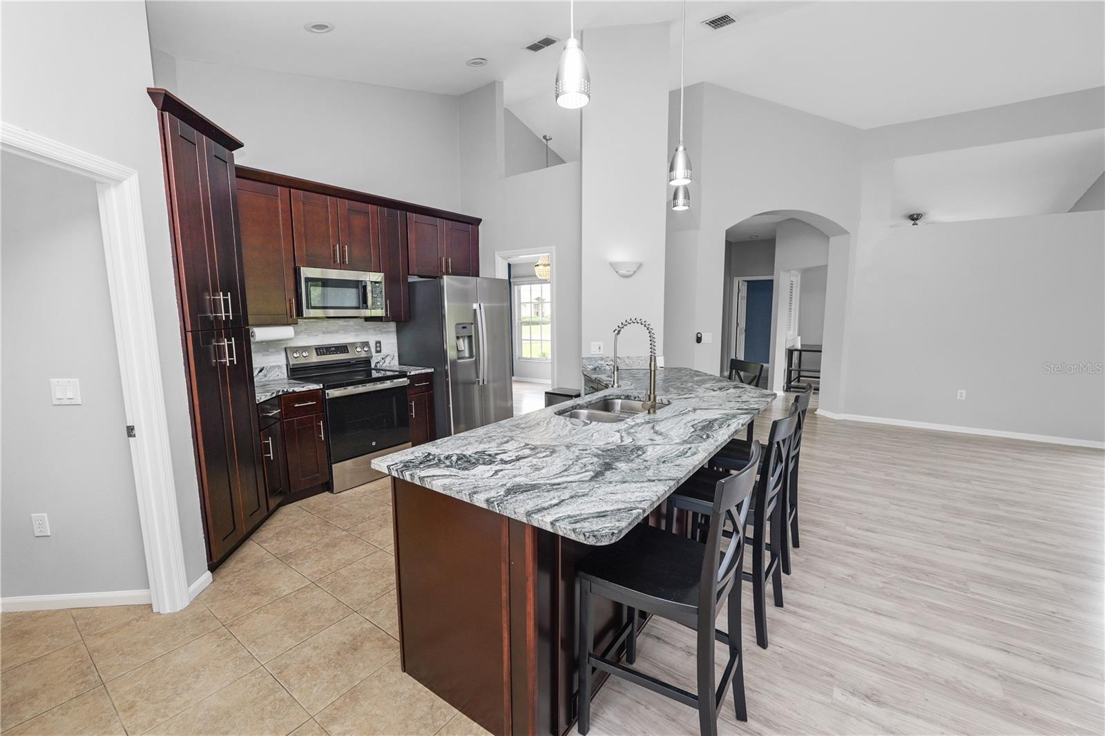 Image 14 of 40 For 3193 Oakpark Drive