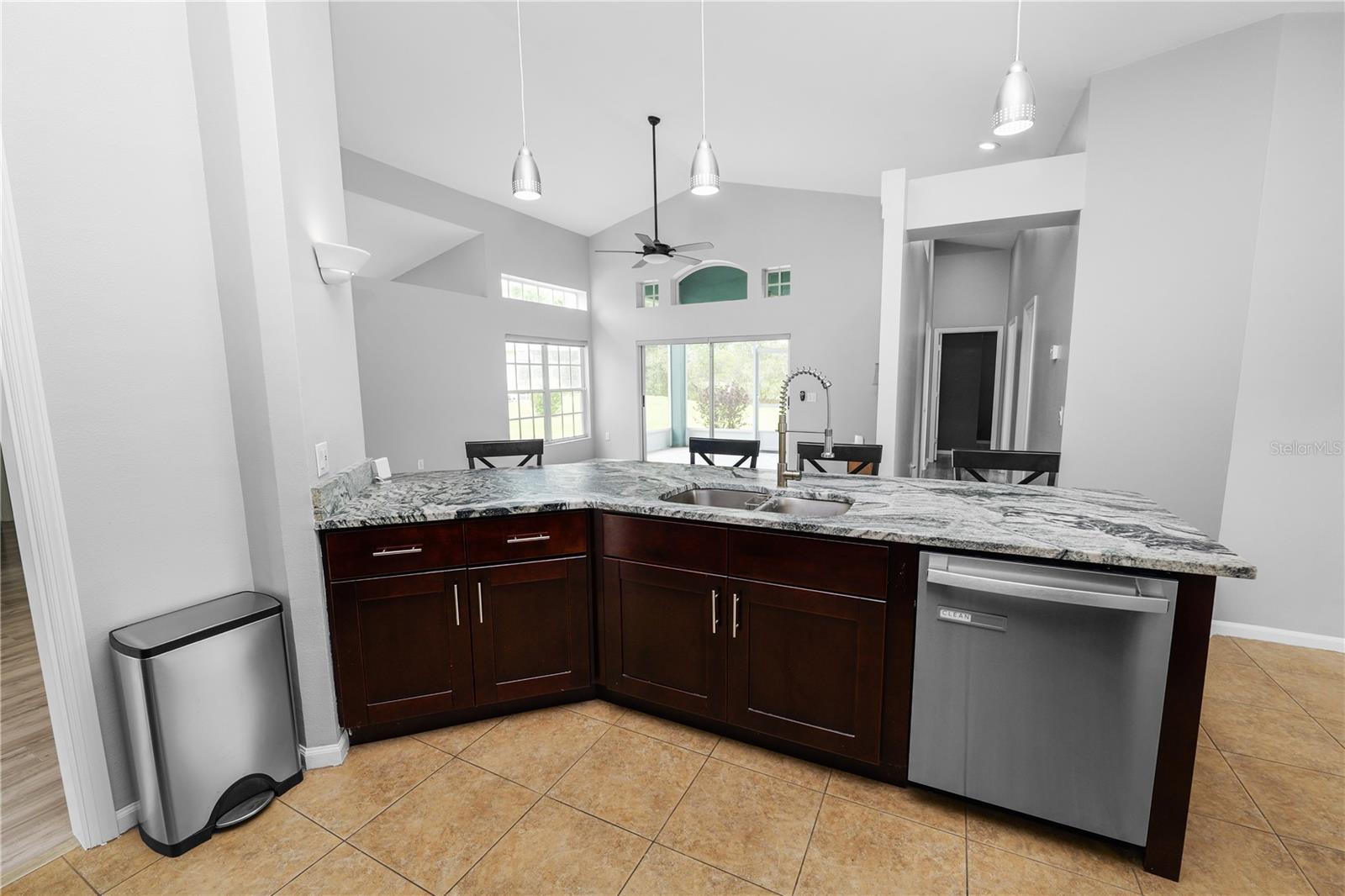 Image 18 of 40 For 3193 Oakpark Drive