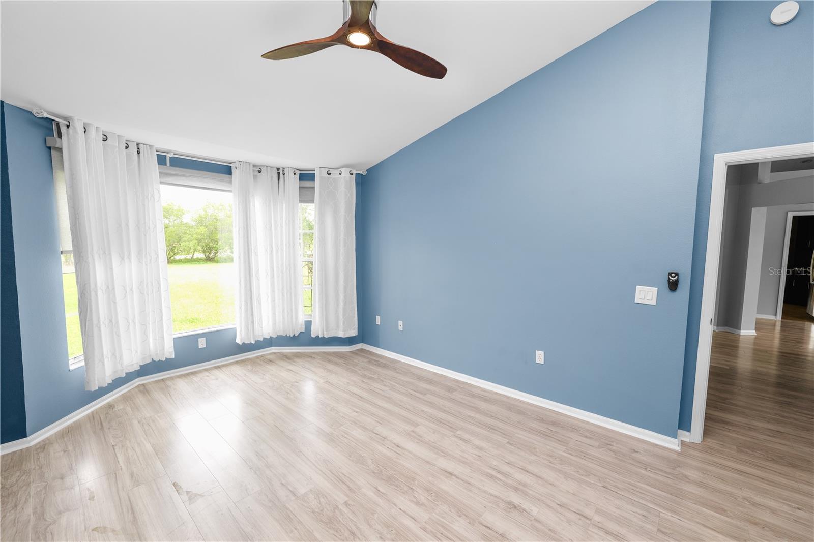 Image 24 of 40 For 3193 Oakpark Drive