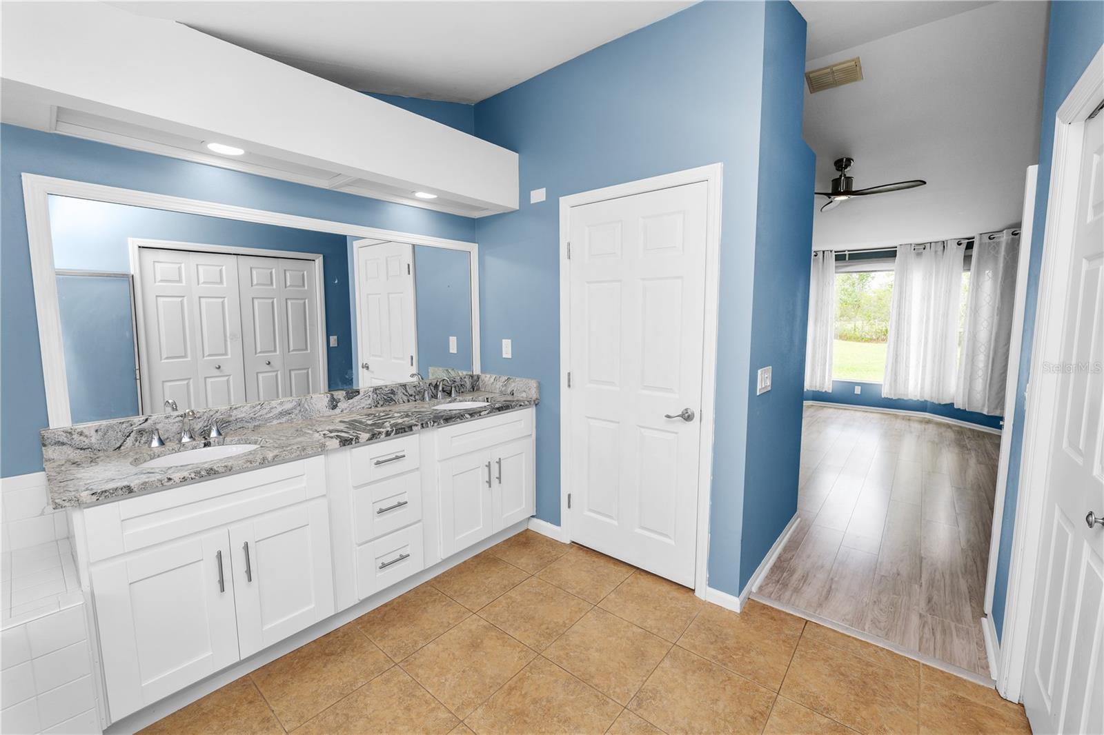 Image 26 of 40 For 3193 Oakpark Drive