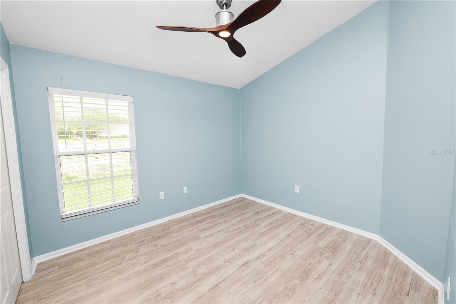 Image 29 of 40 For 3193 Oakpark Drive