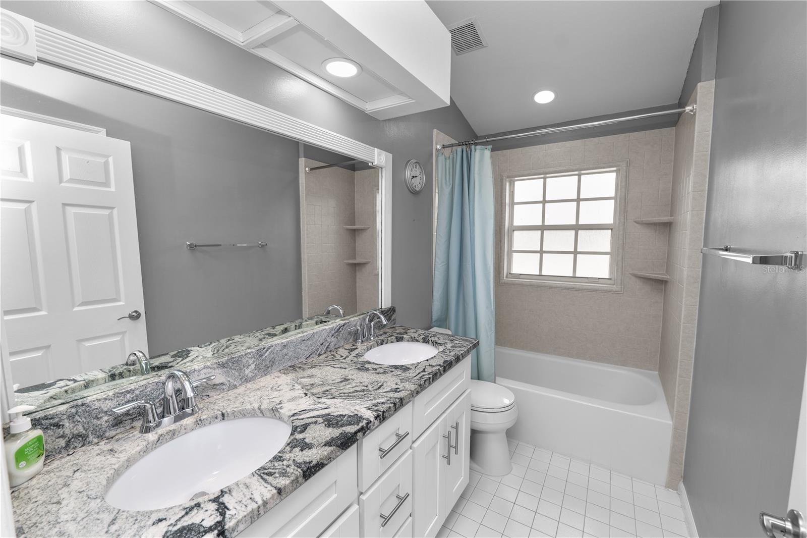 Image 31 of 40 For 3193 Oakpark Drive