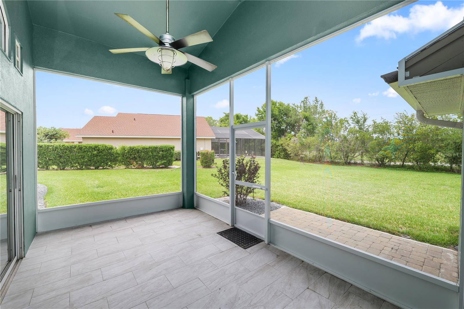 Image 34 of 40 For 3193 Oakpark Drive