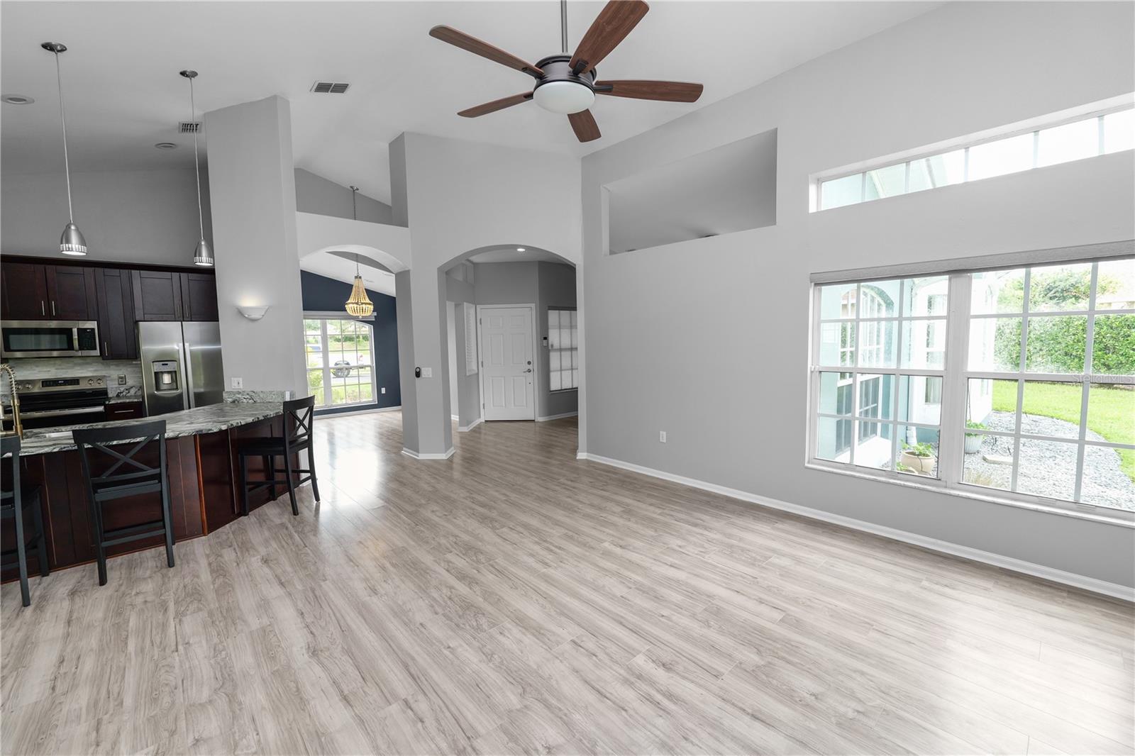 Image 7 of 40 For 3193 Oakpark Drive