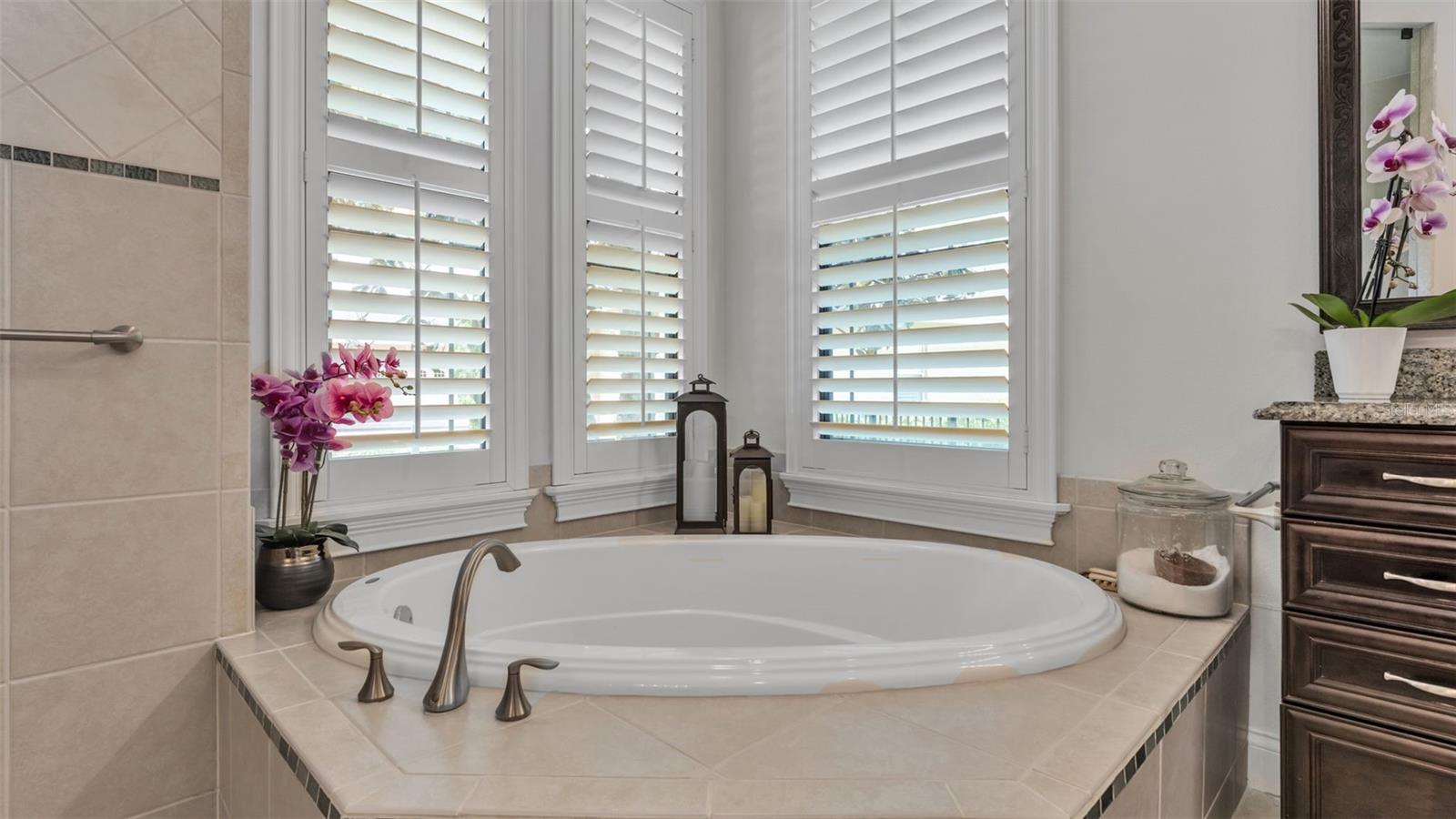 Image 27 of 89 For 6538 Eagle View Loop