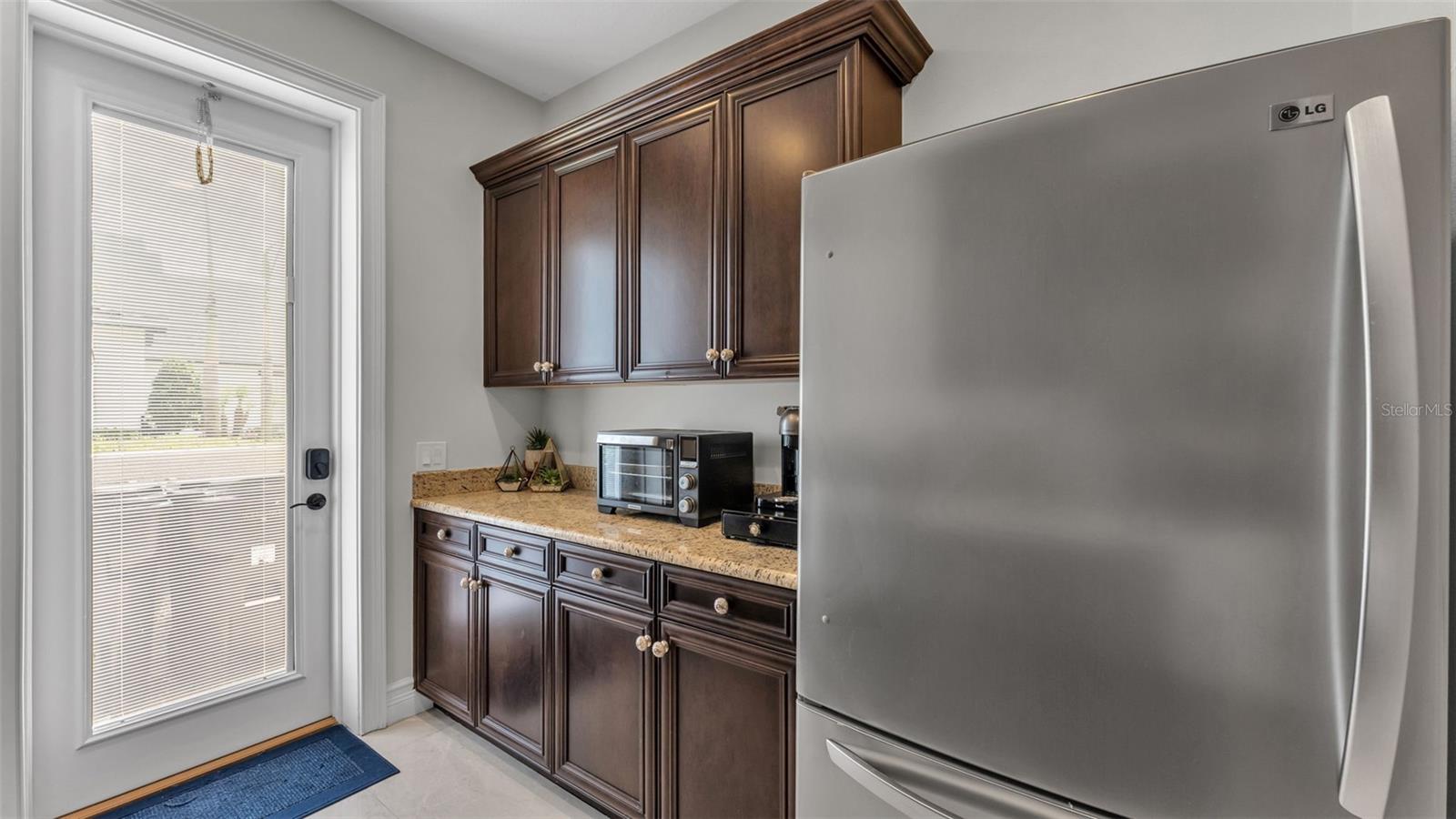 Image 73 of 89 For 6538 Eagle View Loop