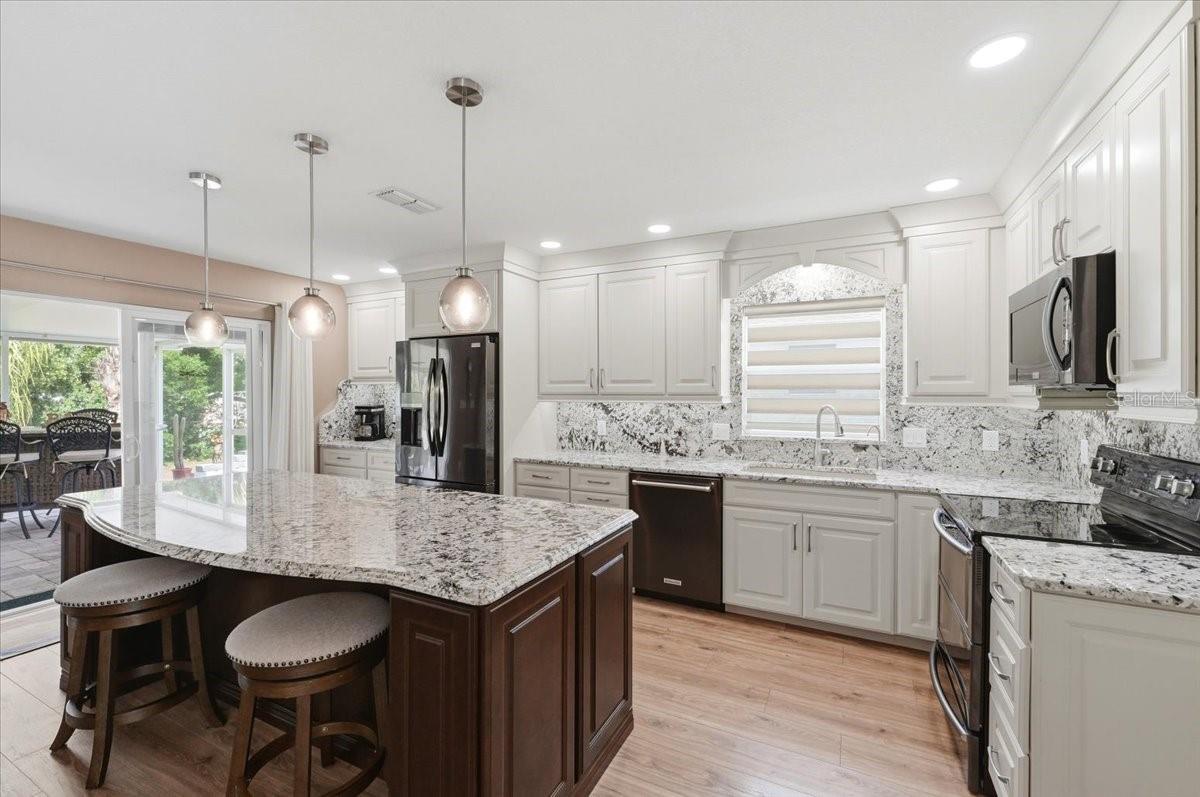Image 12 of 76 For 6101 Magpie Drive