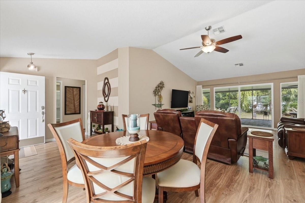 Image 13 of 76 For 6101 Magpie Drive