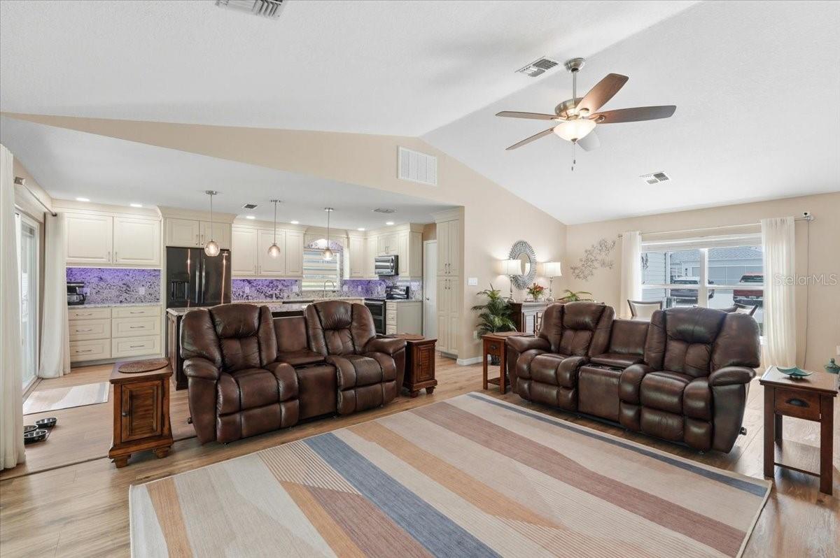 Image 8 of 76 For 6101 Magpie Drive