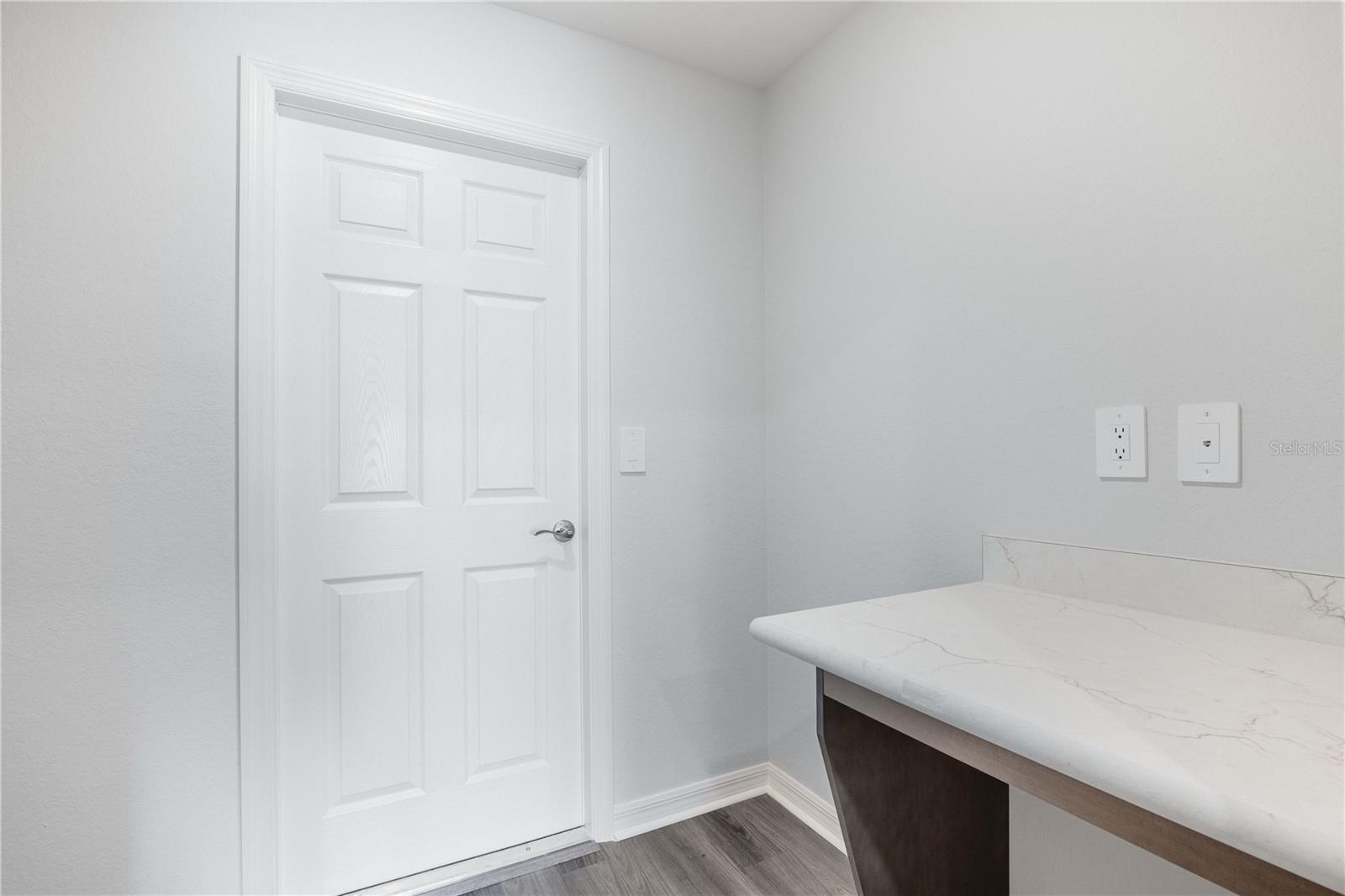 Image 11 of 17 For 6058 Mangrove Creek Road