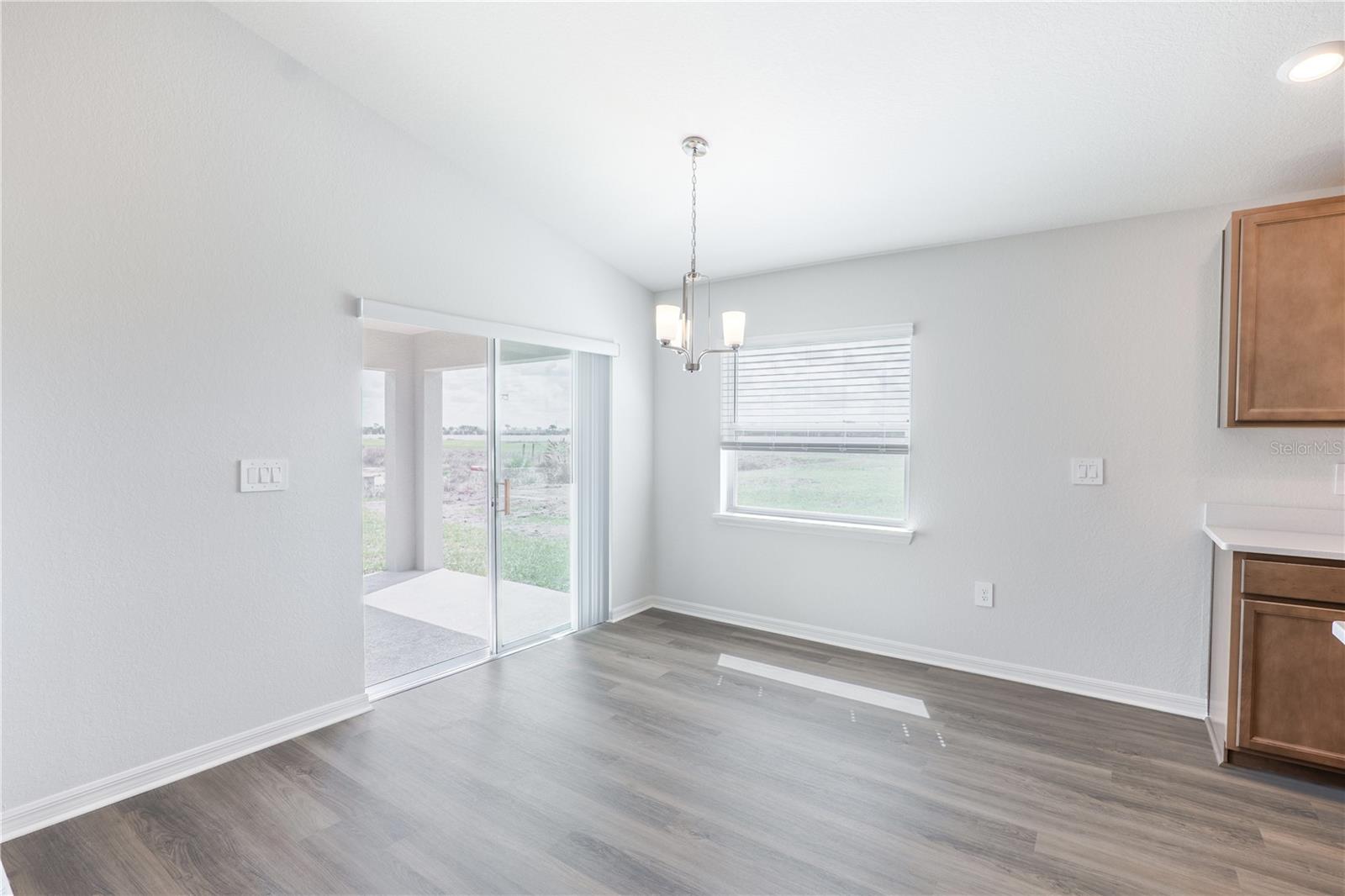 Image 4 of 17 For 6058 Mangrove Creek Road