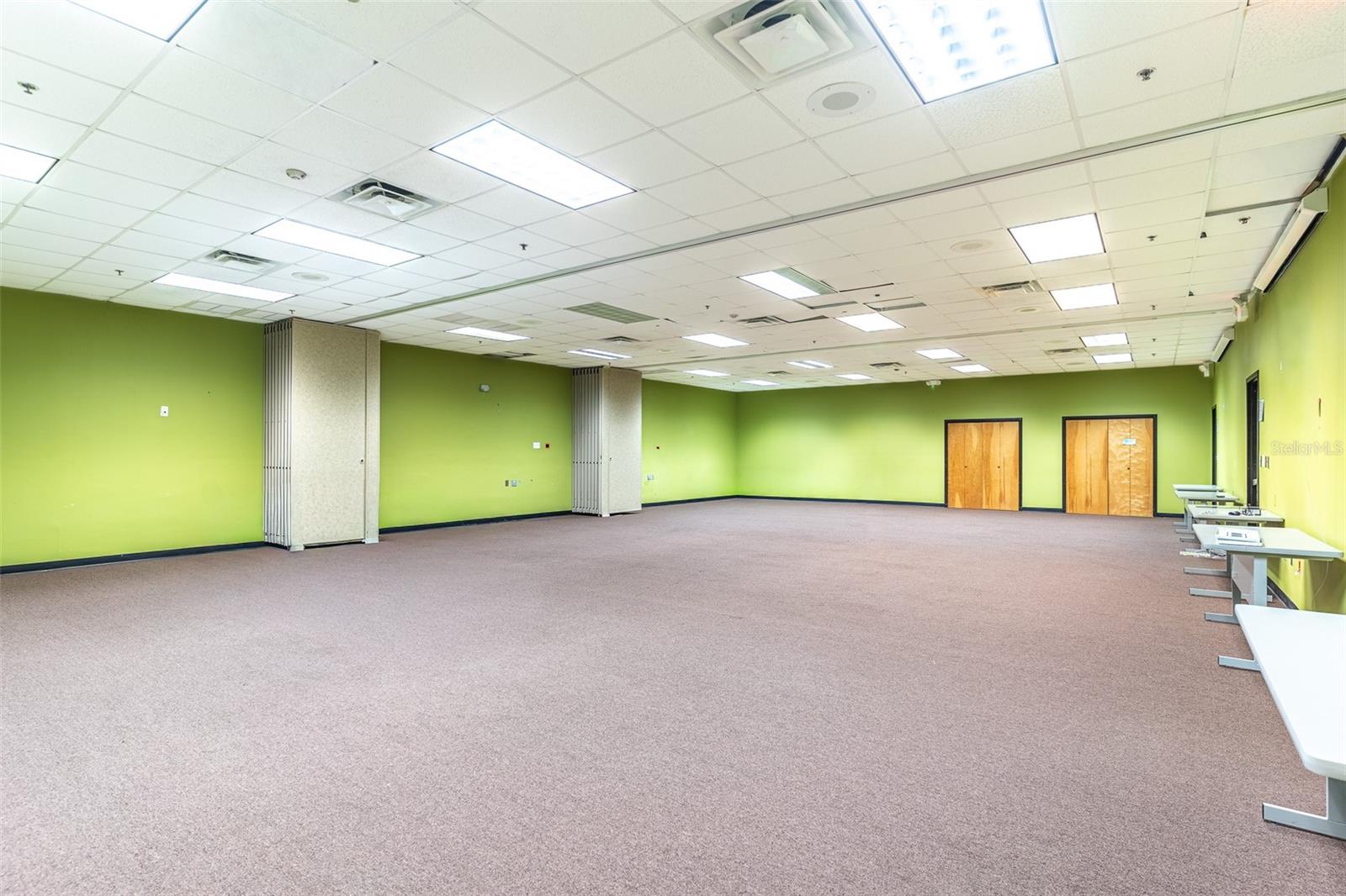 Image 10 of 64 For 295 Barnes Boulevard