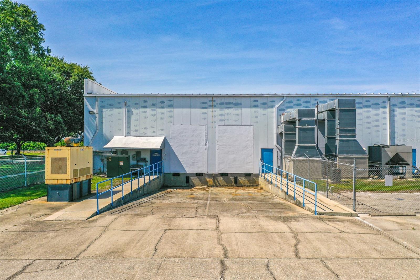 Image 34 of 64 For 295 Barnes Boulevard