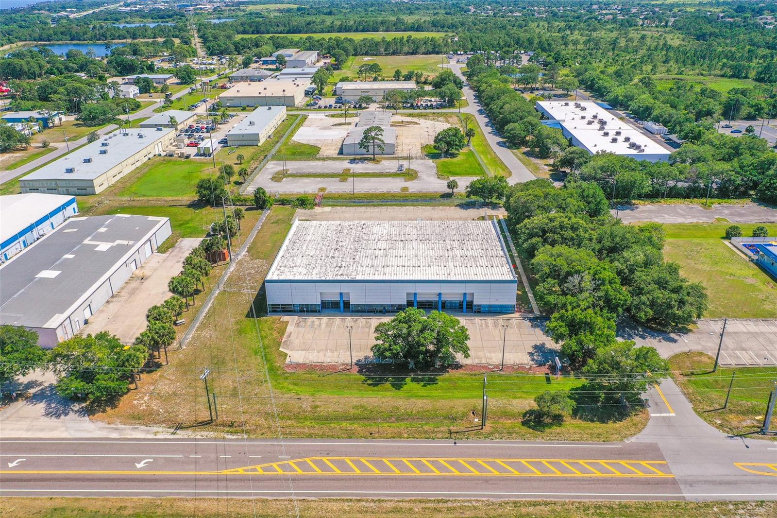 Image 50 of 64 For 295 Barnes Boulevard