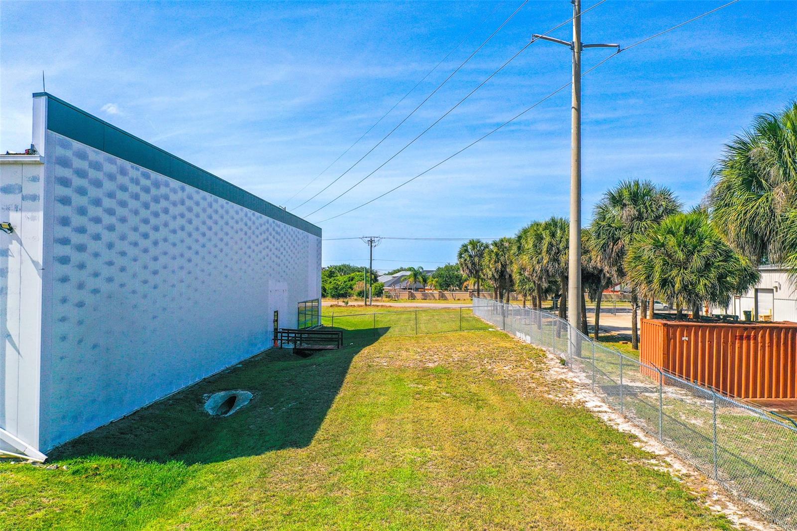 Image 59 of 64 For 295 Barnes Boulevard