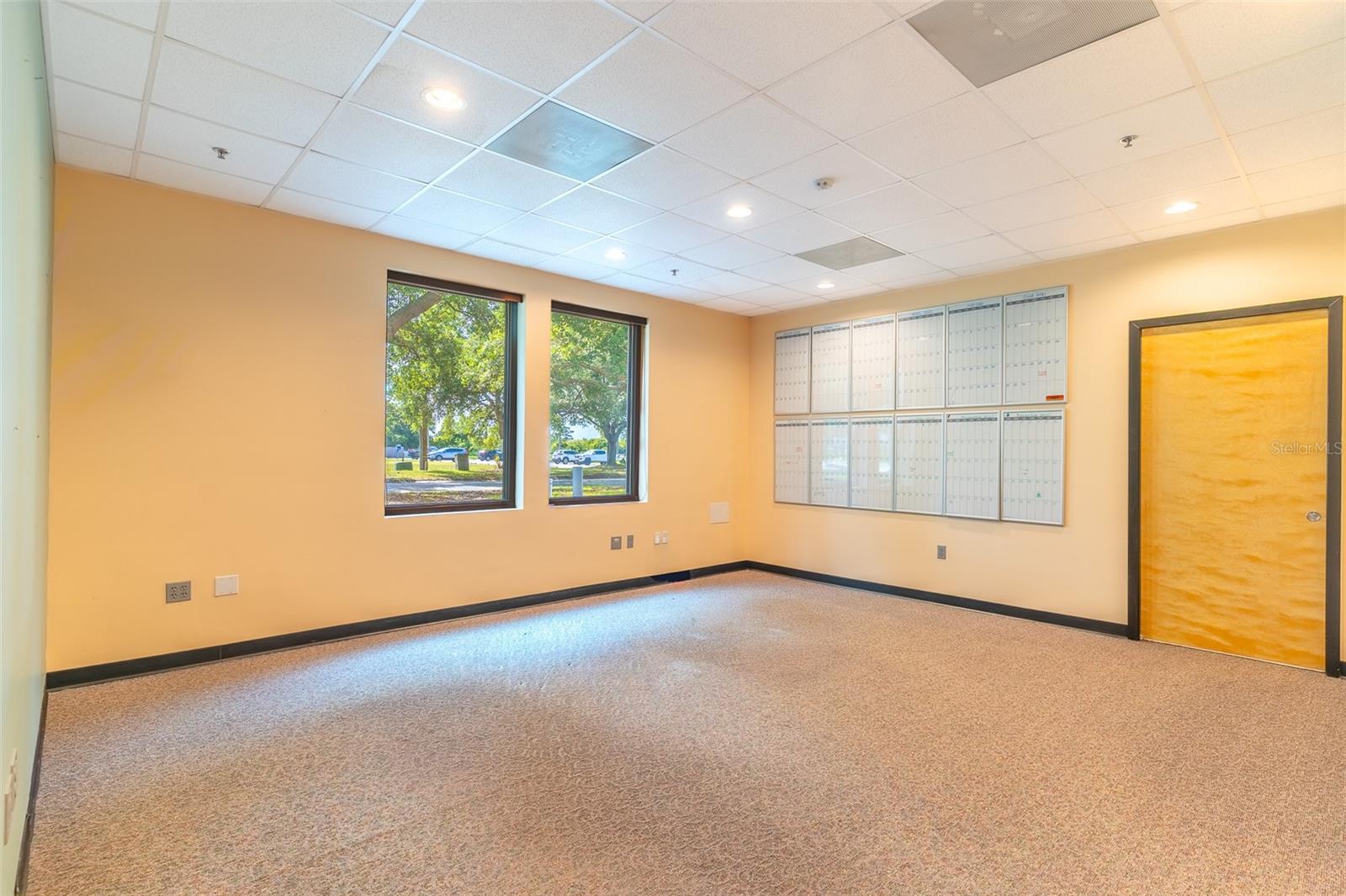 Image 7 of 64 For 295 Barnes Boulevard