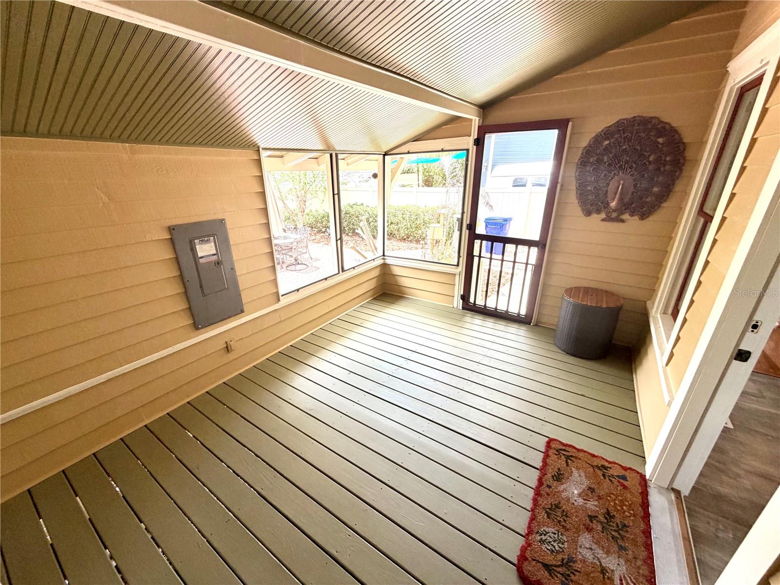 Image 30 of 66 For 821 Lime Street