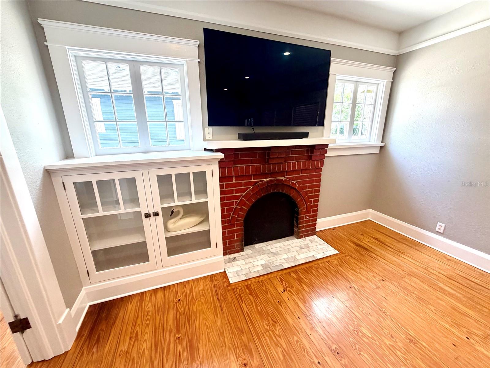 Image 34 of 66 For 821 Lime Street