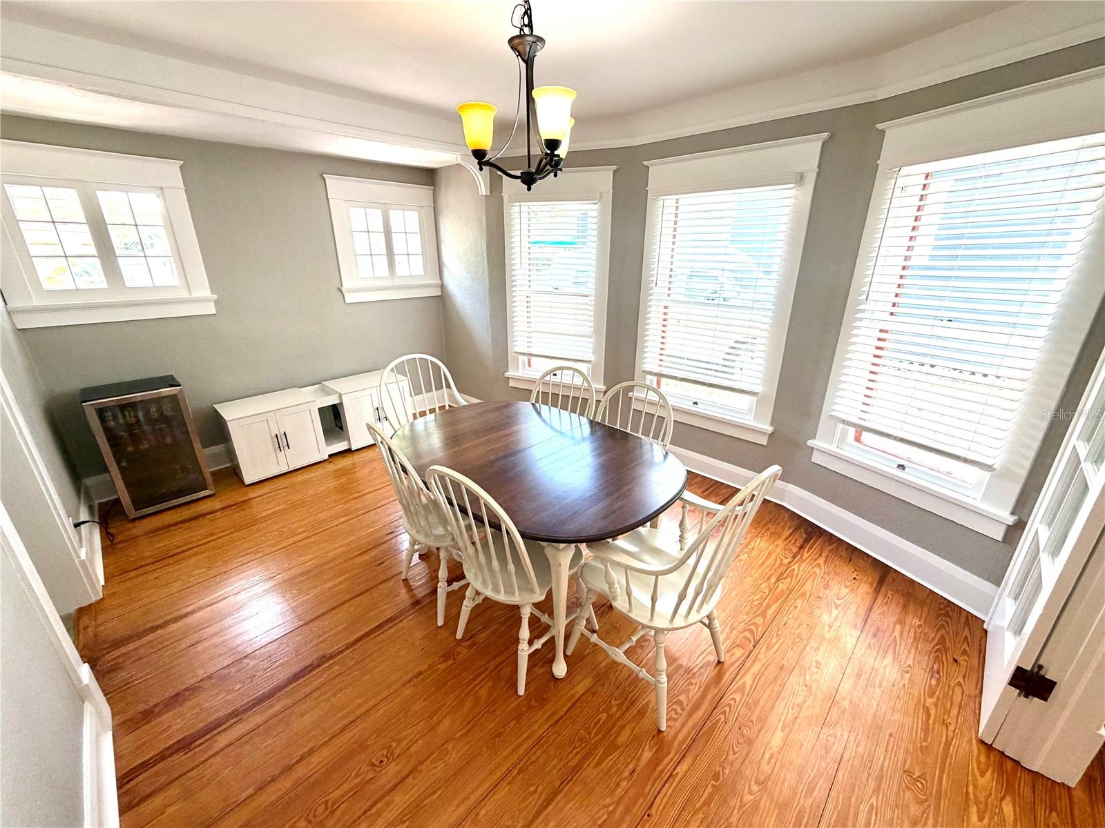 Image 39 of 66 For 821 Lime Street