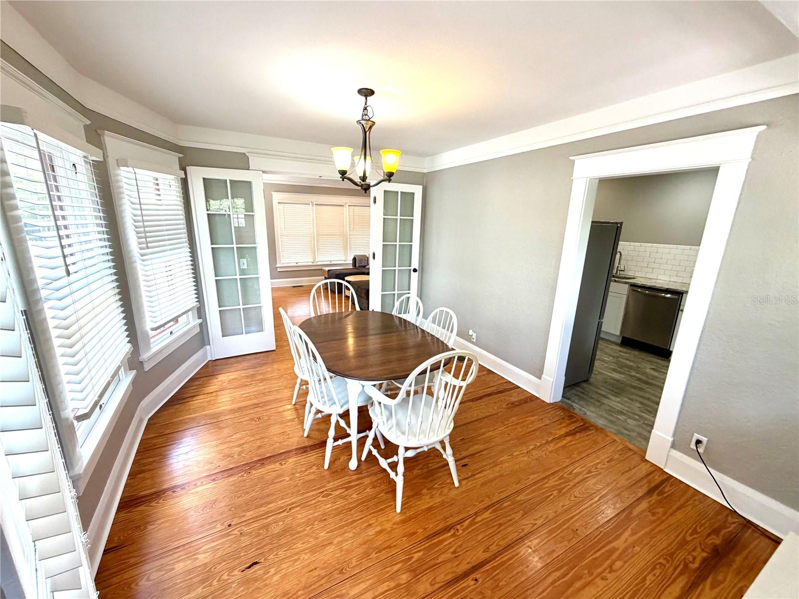 Image 42 of 66 For 821 Lime Street