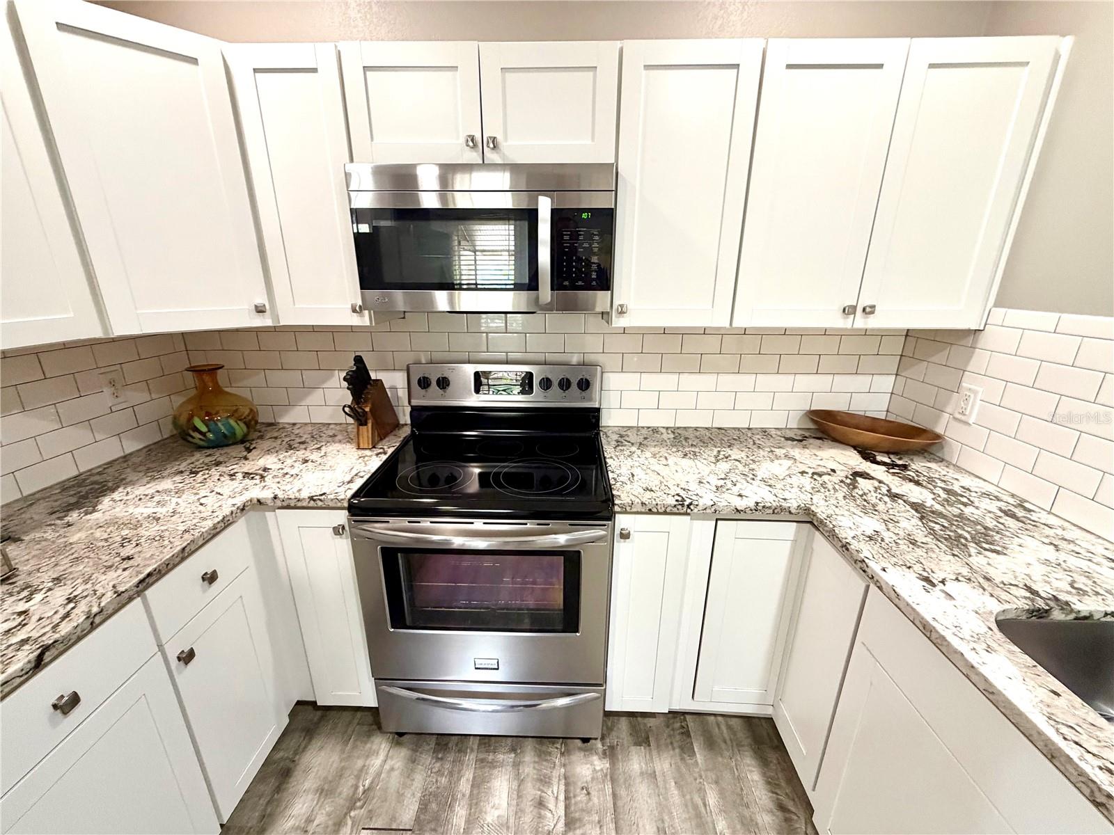 Image 48 of 66 For 821 Lime Street