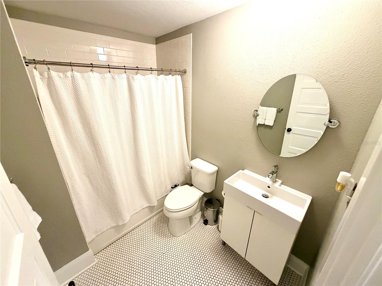 Image 59 of 66 For 821 Lime Street