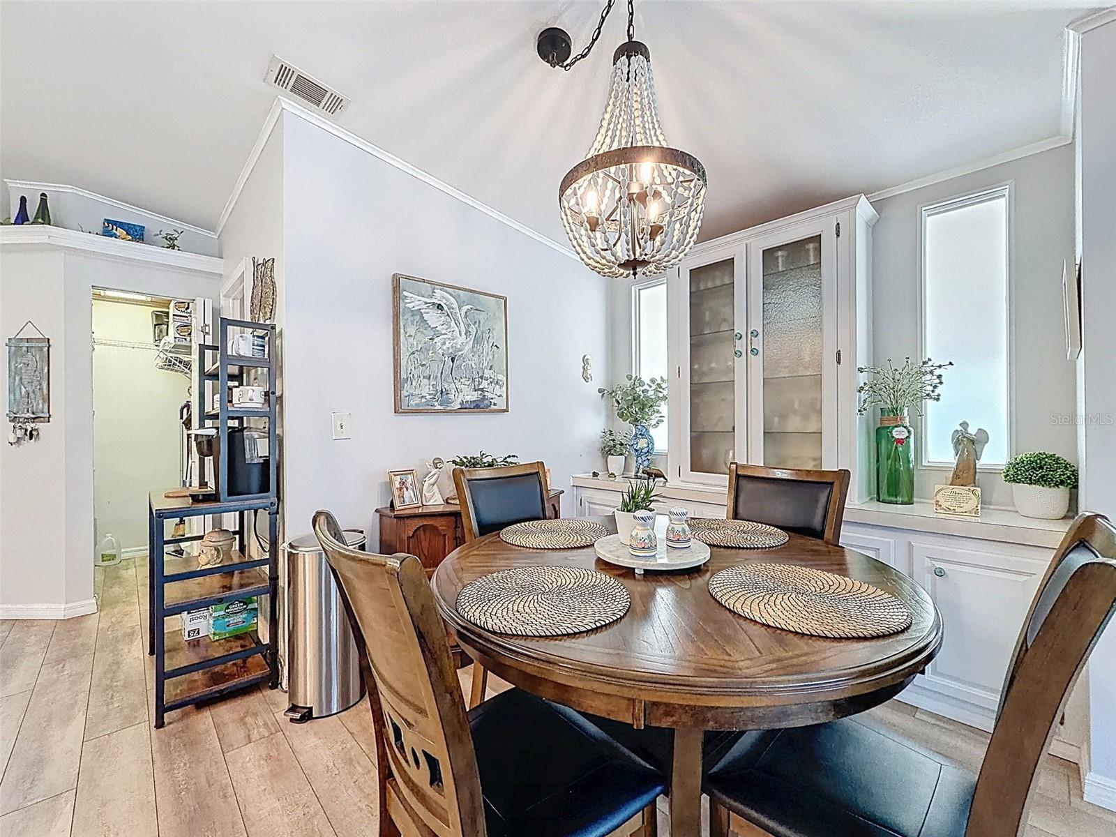 Image 17 of 62 For 319 Melbourn Drive