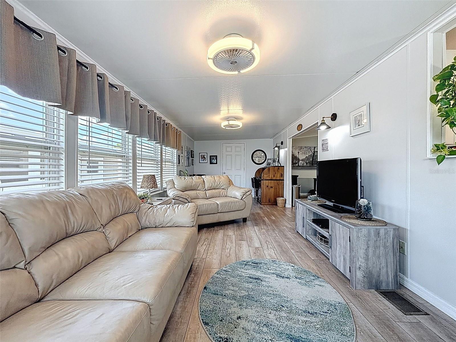 Image 21 of 62 For 319 Melbourn Drive