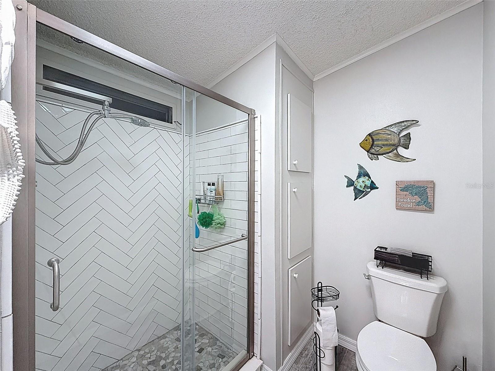 Image 34 of 62 For 319 Melbourn Drive