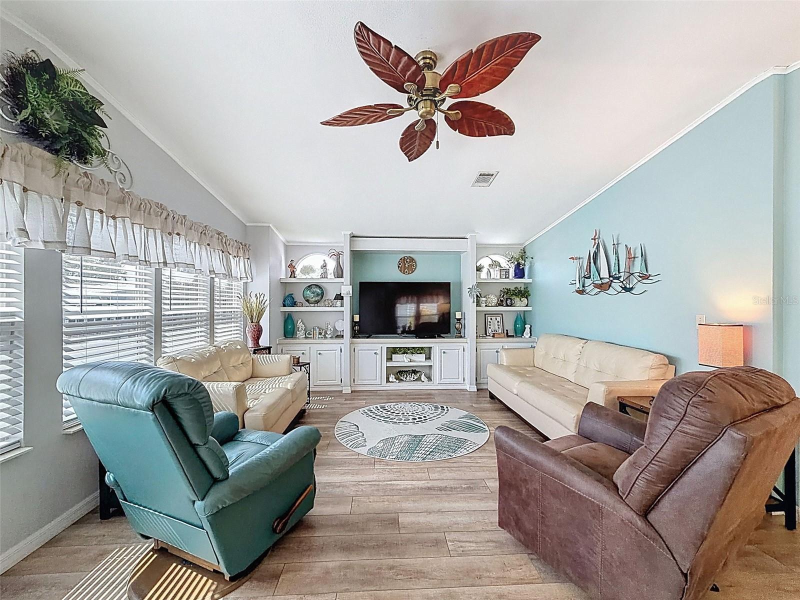 Image 9 of 62 For 319 Melbourn Drive