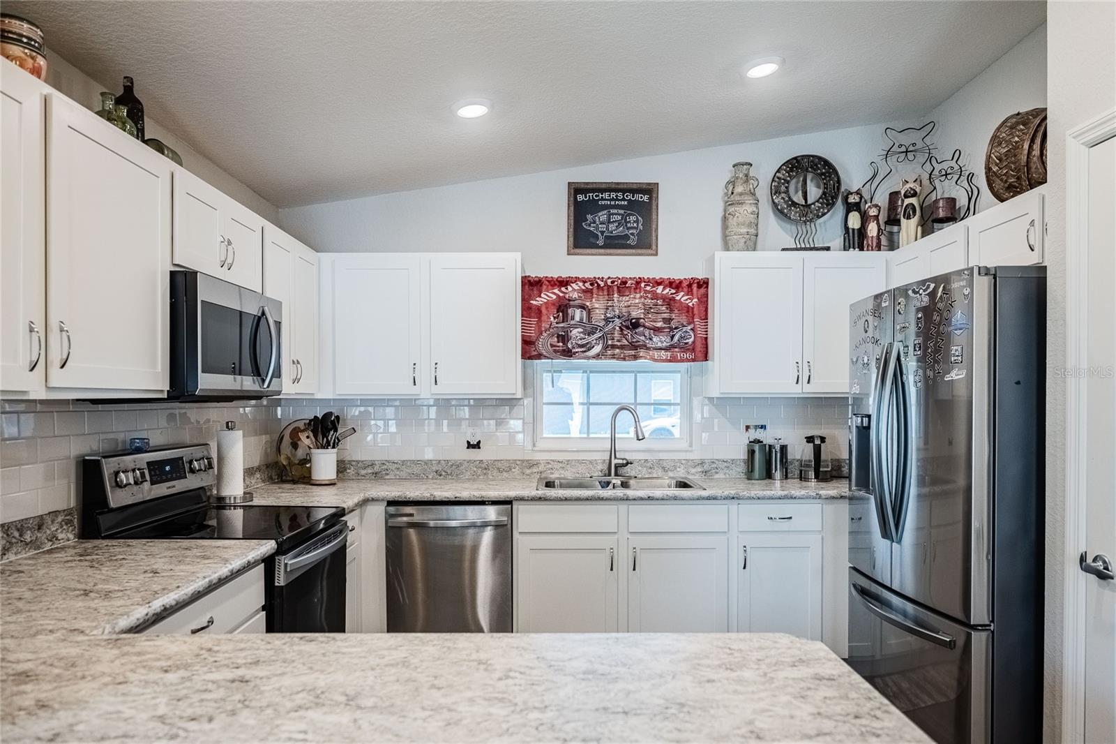 Image 6 of 38 For 340 Cascara Lane