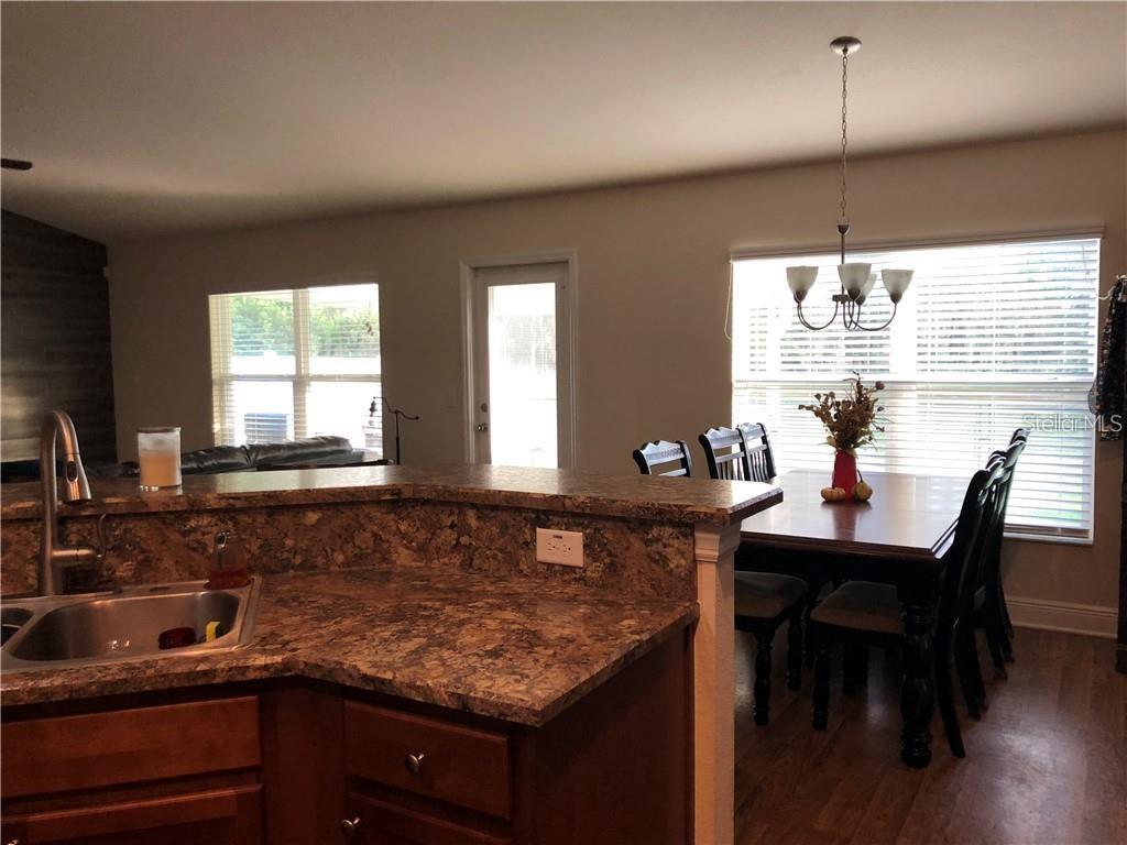 Image 5 of 18 For 7110 Remington Oaks Loop