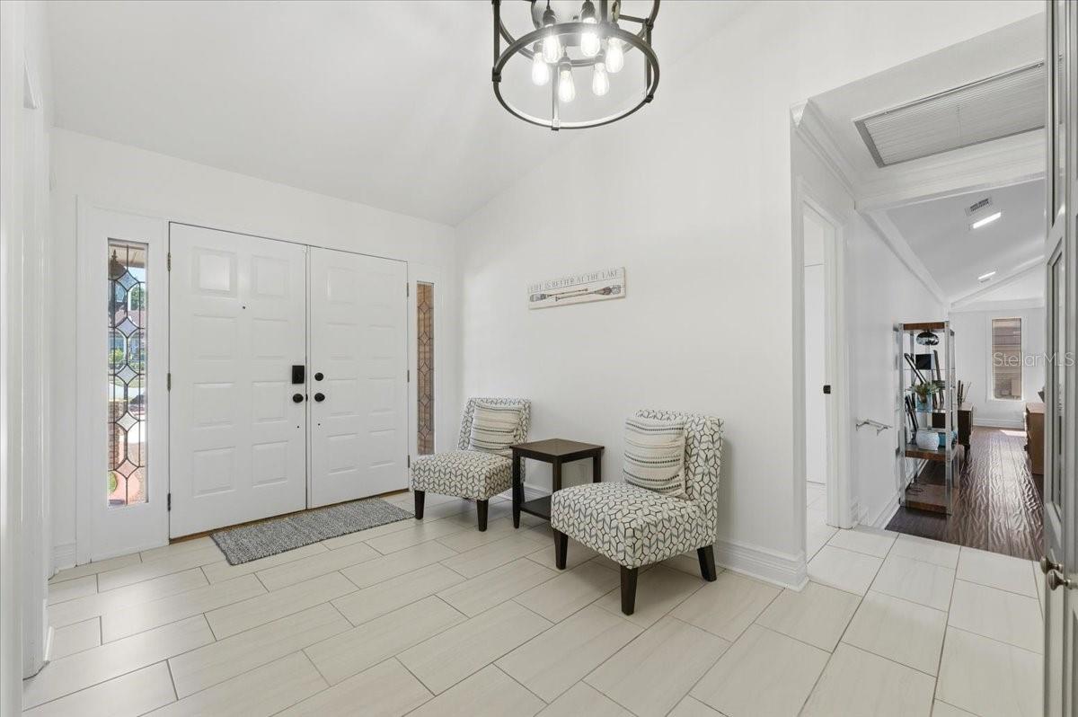 Listing photo id 8 for 120 Mirror Lane Nw