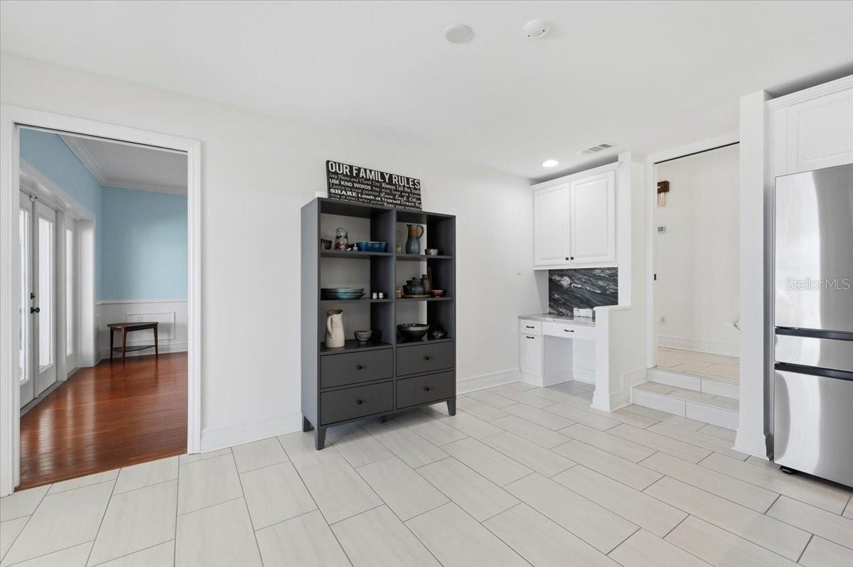 Listing photo id 13 for 120 Mirror Lane Nw