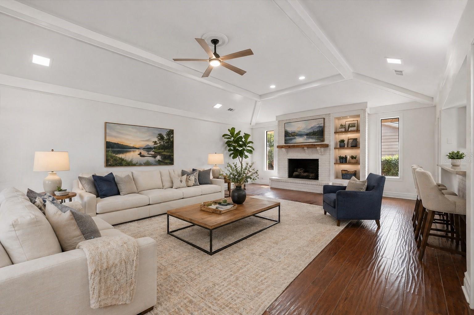 Listing photo id 14 for 120 Mirror Lane Nw