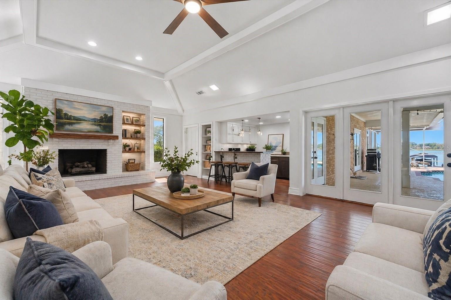 Listing photo id 16 for 120 Mirror Lane Nw