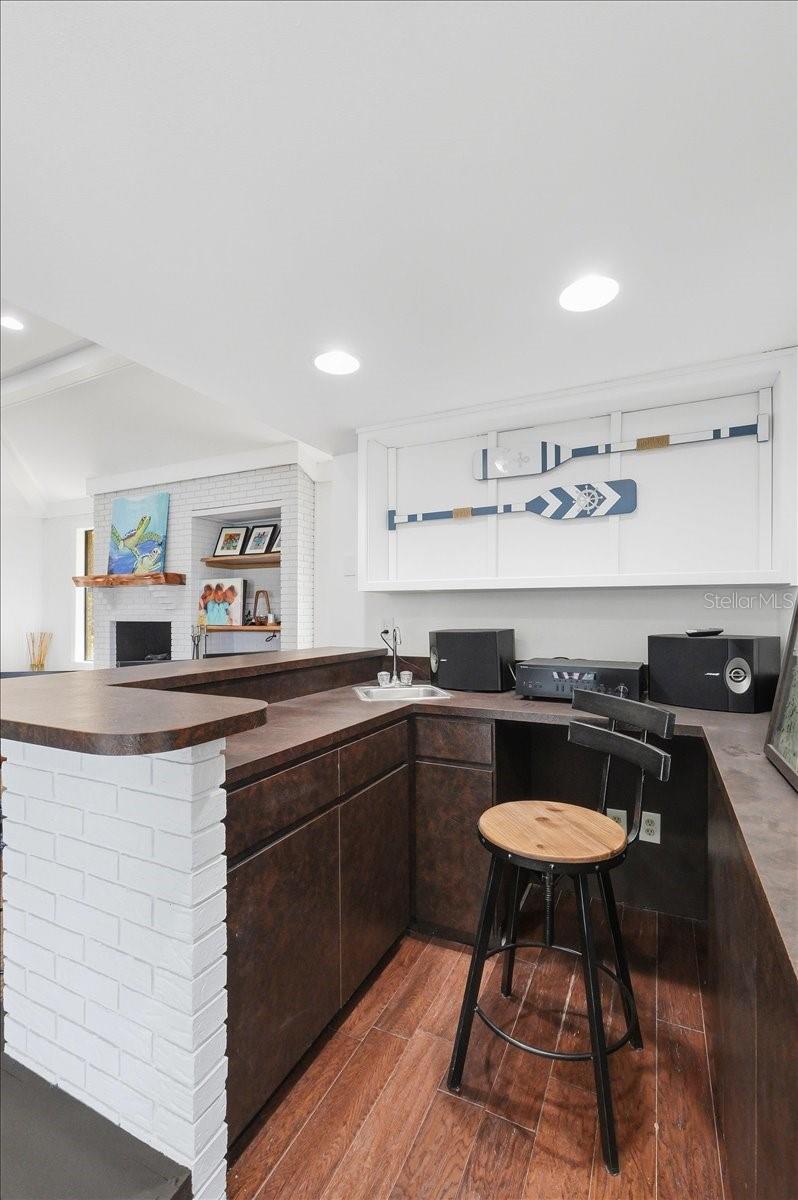 Listing photo id 20 for 120 Mirror Lane Nw