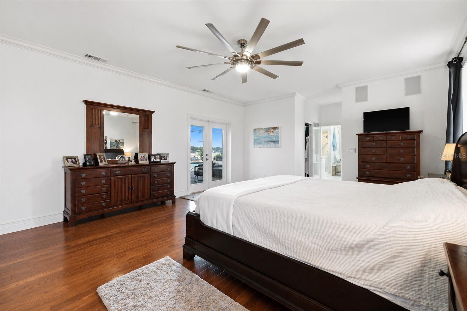 Listing photo id 23 for 120 Mirror Lane Nw