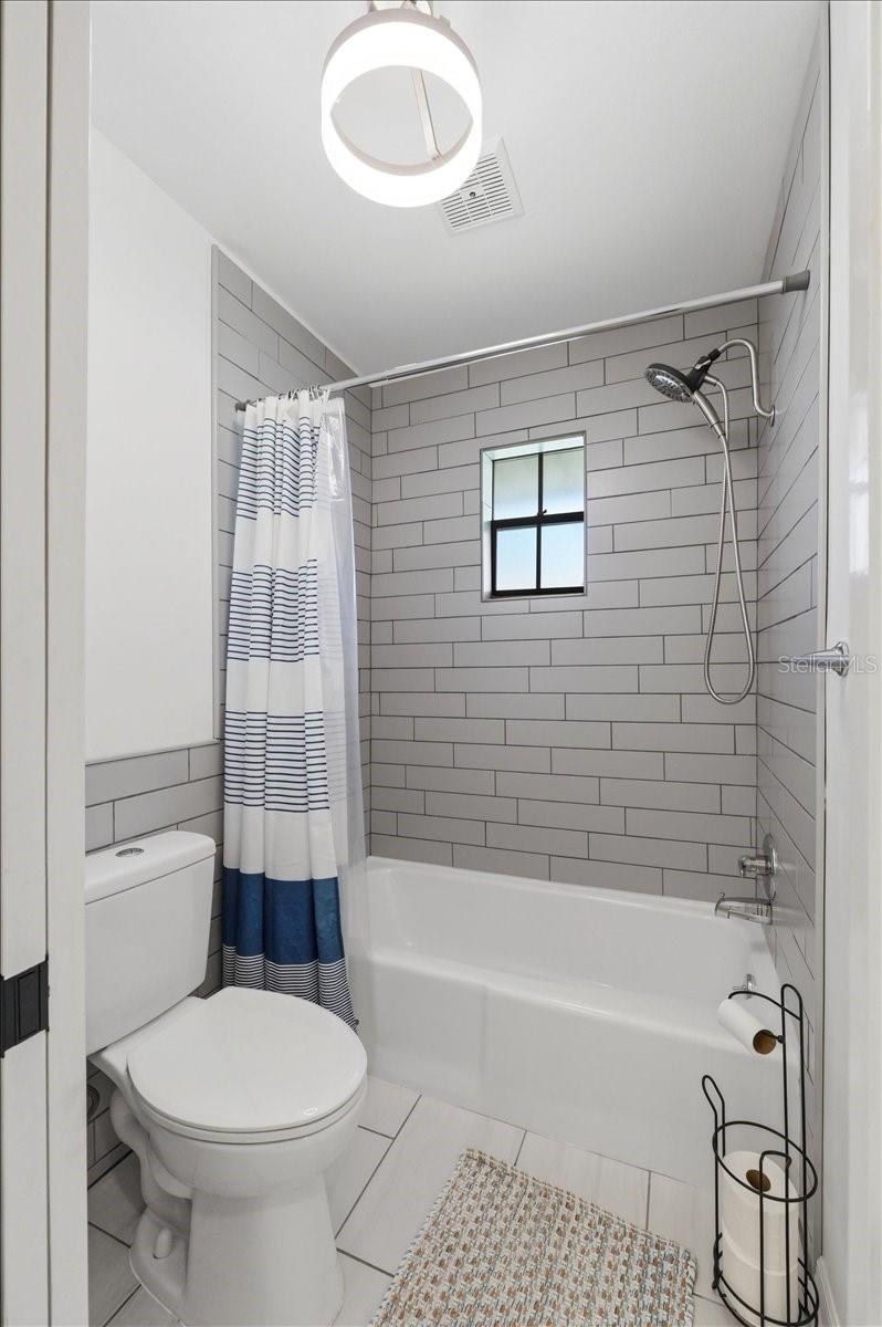 Listing photo id 34 for 120 Mirror Lane Nw