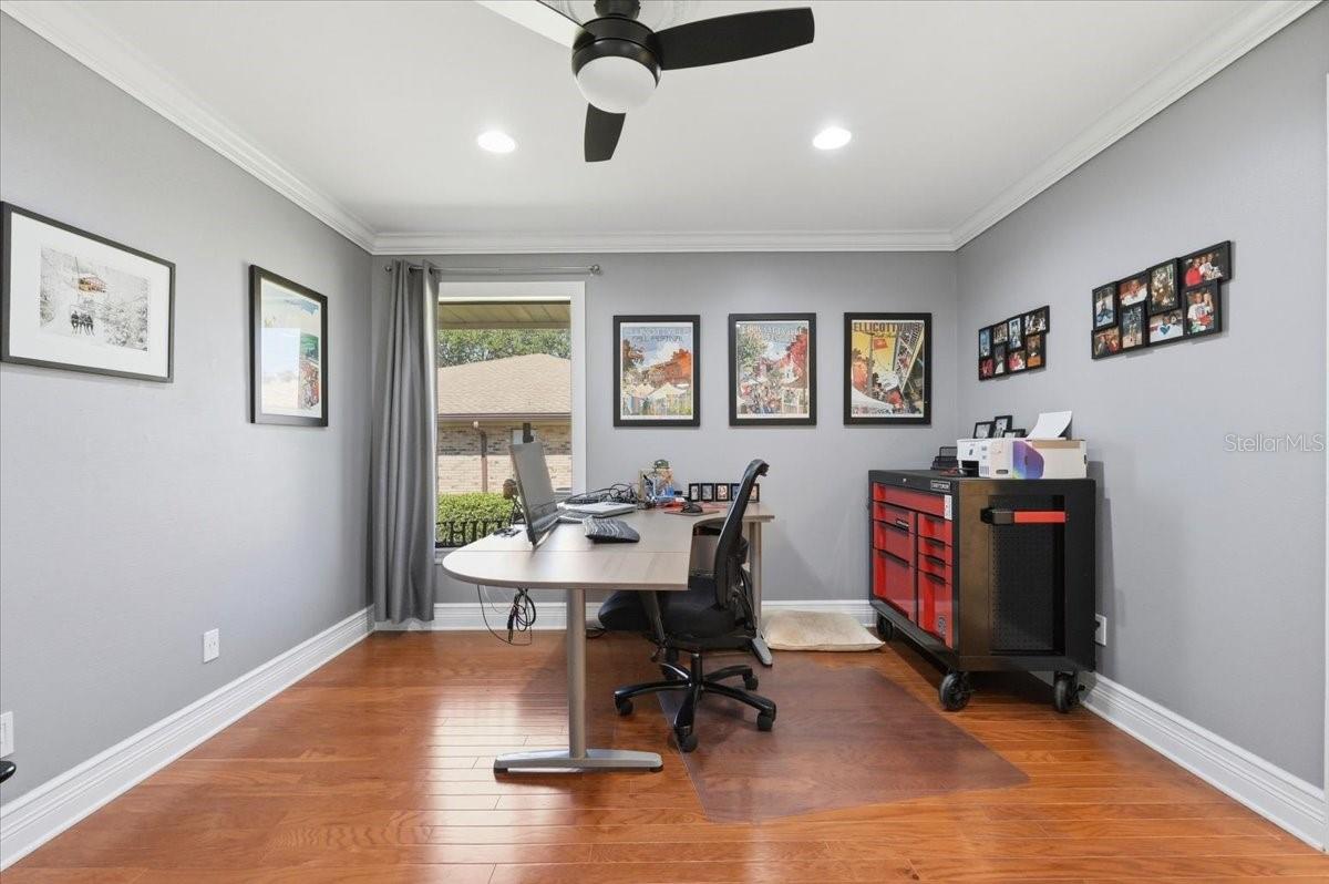 Listing photo id 44 for 120 Mirror Lane Nw