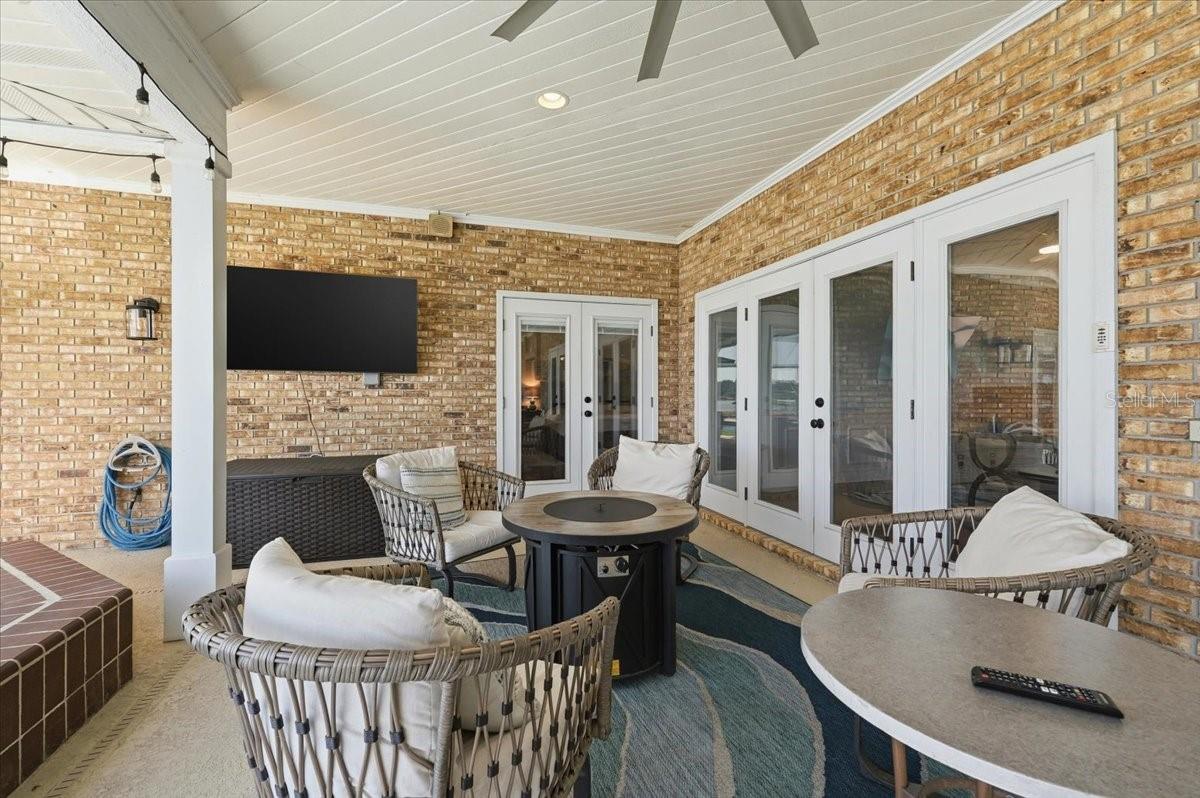 Listing photo id 49 for 120 Mirror Lane Nw