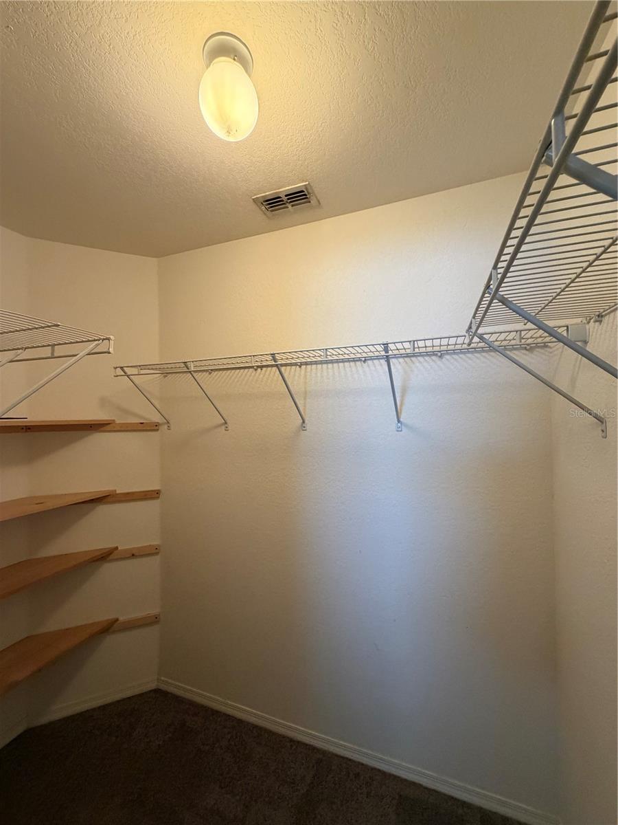 Image 11 of 21 For 762 Barrister Drive