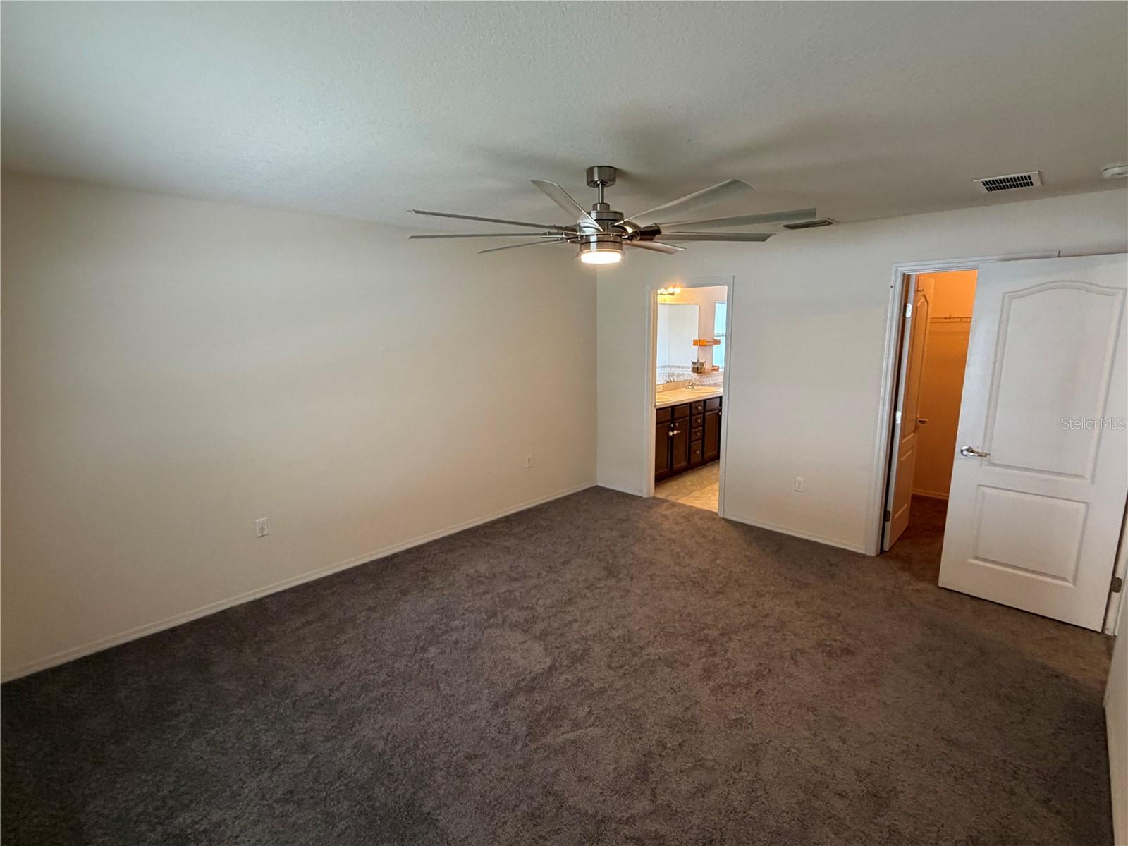 Image 9 of 21 For 762 Barrister Drive
