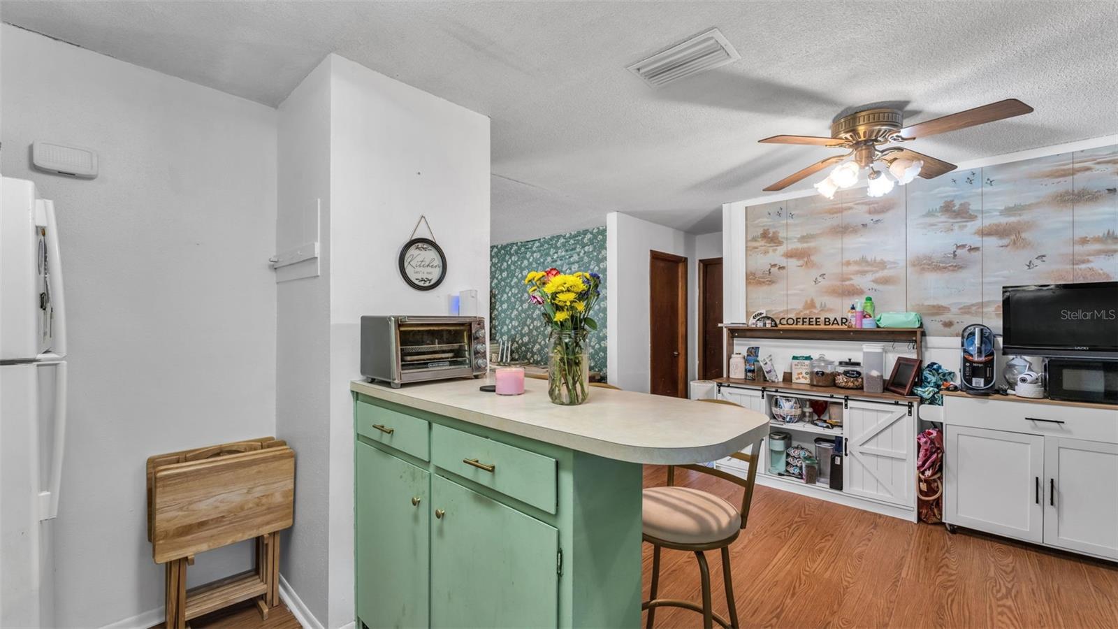 Image 14 of 43 For 222 Stanley Avenue