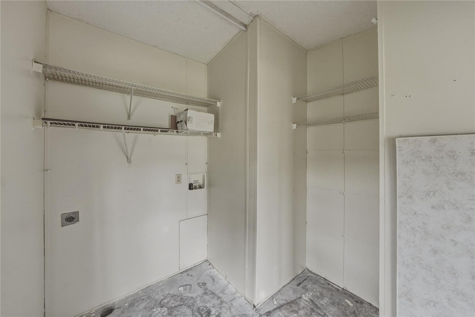 Image 18 of 52 For 3632 Pioneer Trails Boulevard E