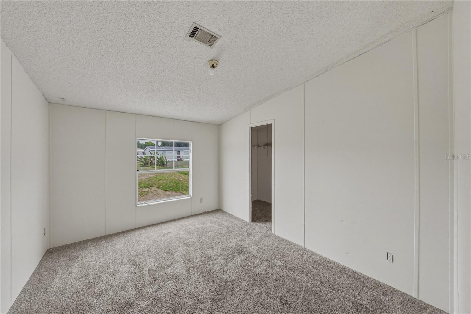 Image 22 of 52 For 3632 Pioneer Trails Boulevard E