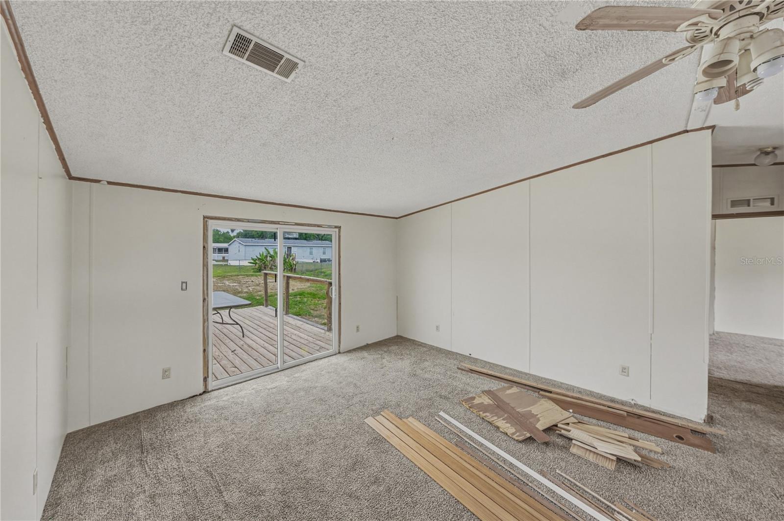 Image 9 of 52 For 3632 Pioneer Trails Boulevard E